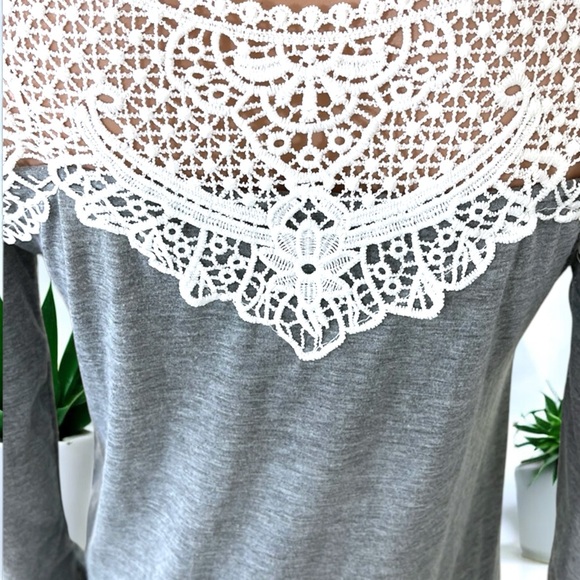 Heather Gray Plain Lace Long Sleeve Crew Neck T-Shirt - Picture 11 of 16